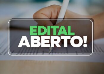 Imagem de divulgação sobre o edital aberto para cargo de professor na Universidade Federal, com inscrição aberta e salários de R$ 24,8 mil.