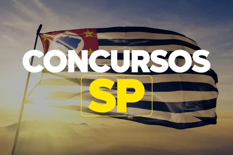 Concurso da Câmara Municipal no estado de São Paulo encerra inscrições neste domingo (08) - Salários de até R$ 5,5 mil 2 Bandeira do estado de São Paulo tremulando ao pôr do sol com texto "Concursos SP"