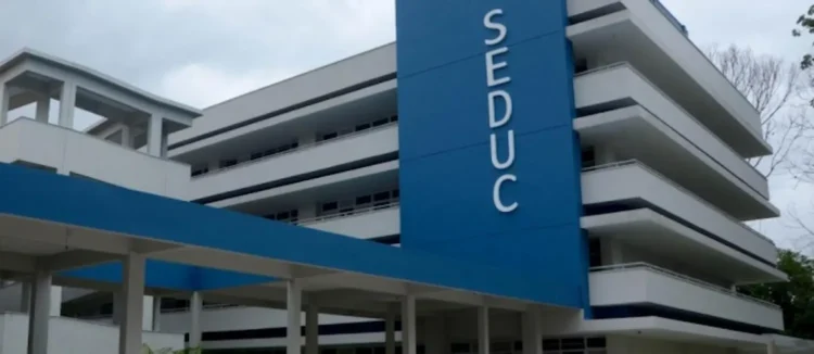 Concurso da Seduc PA: veja quanto pagam os salários e quais são os benefícios oferecidos 1 Prédio da Seduc PA, importante para o concurso de 2026, com destaque para a estrutura e acessibilidade para os candidatos.